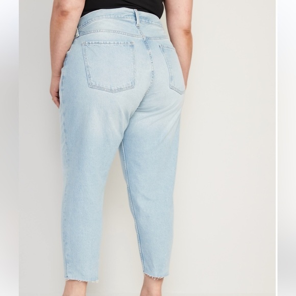 Old Navy High-Waisted Button-Fly Slouchy Taper Cut-Off Ankle Jeans size 12 - Picture 2 of 7